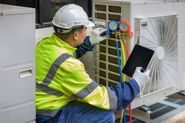 Professional Ac Installation technician working in Mason, TX